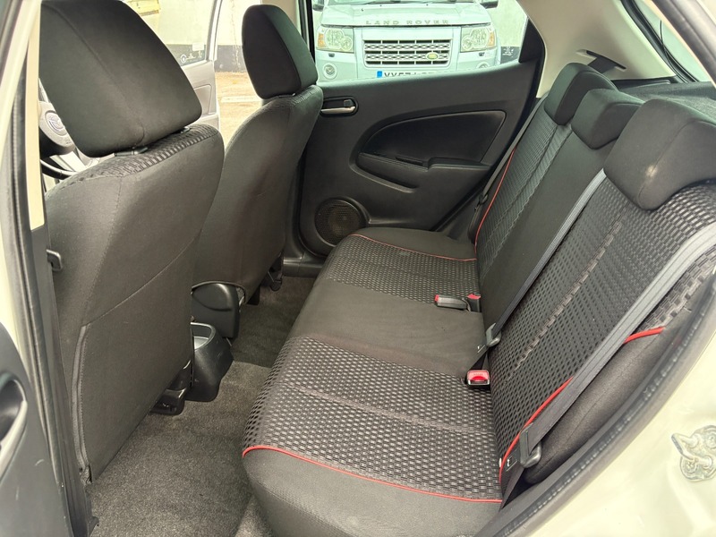 Used Mazda Mazda2 2013 for sale - 76313324: Photo 13