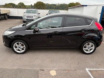 Used Ford Fiesta 2012 for sale - 76245600: Photo