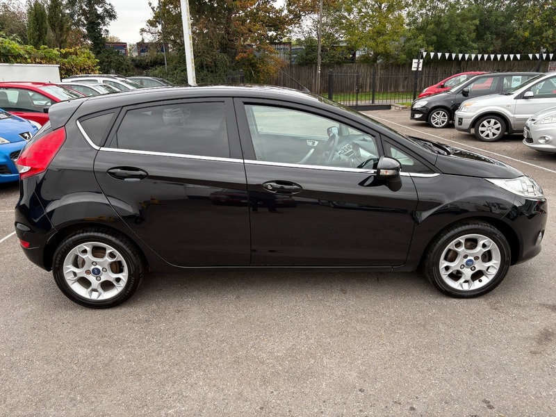 Used Ford Fiesta 2012 for sale - 76245600: Photo 8