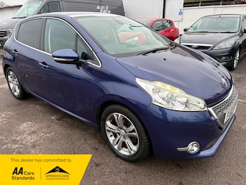 Used Peugeot 208 2013 for sale - 77038645: Photo