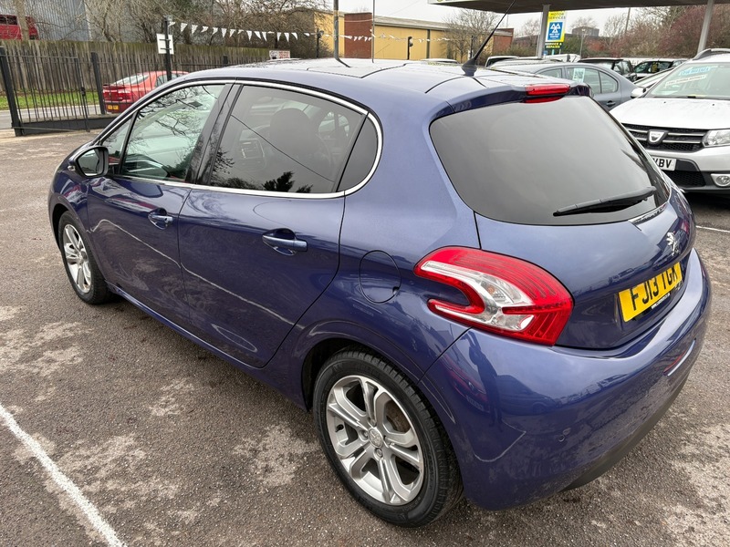 Used Peugeot 208 2013 for sale - 77038645: Photo 5