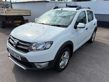 Used Dacia Sandero Stepway 2015 for sale - 79266254: Photo