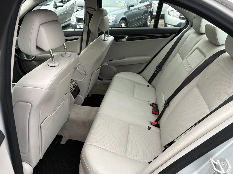 Used Mercedes-Benz C Class 2010 for sale - 77038647: Photo 12