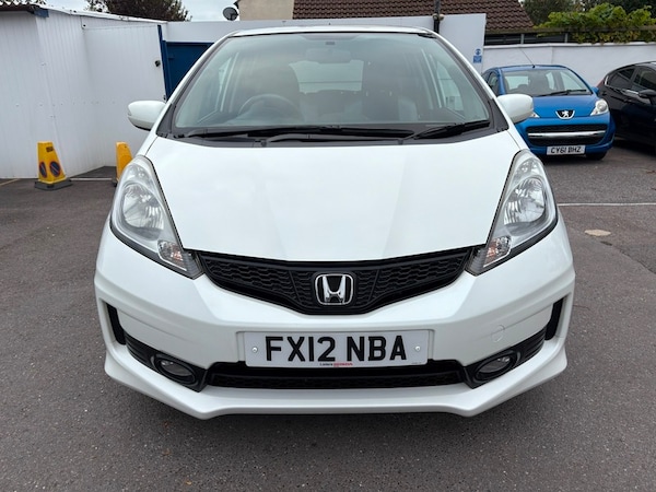 Used Honda Jazz 2012 for sale - 76197376: Photo 2