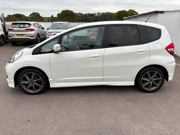 Used Honda Jazz 2012 for sale - 76197376: Photo 4