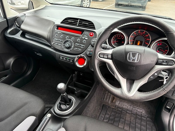 Used Honda Jazz 2012 for sale - 76197376: Photo 9