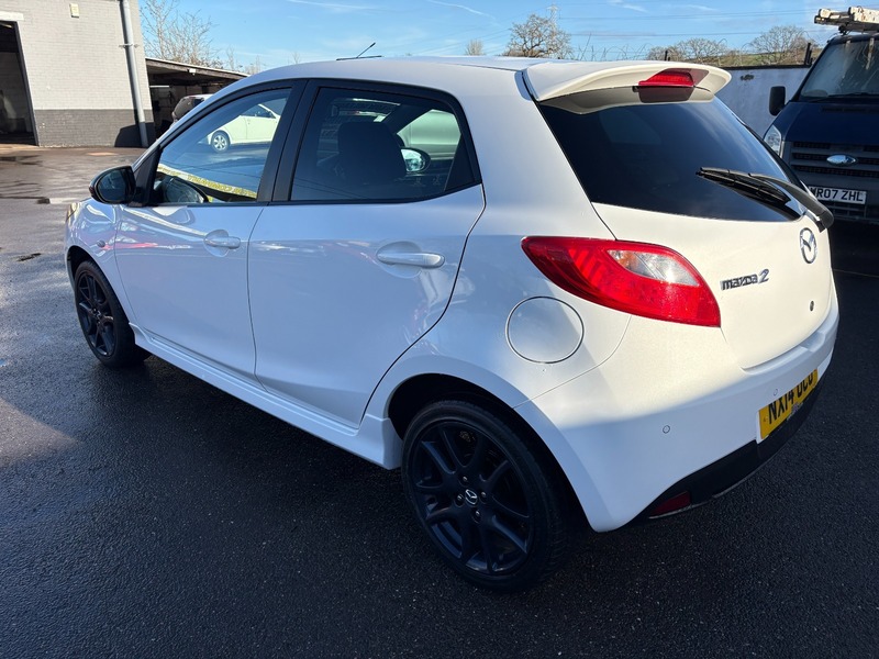 Used Mazda Mazda2 2014 for sale - 77227990: Photo 5