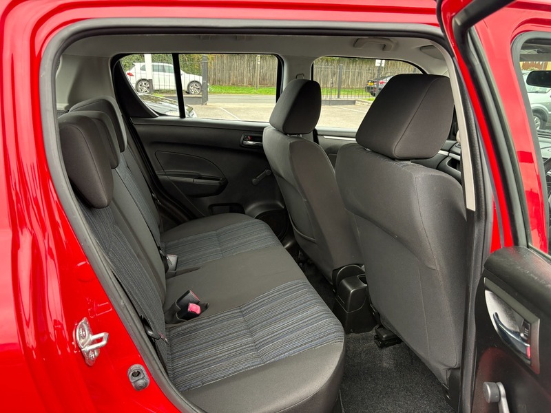 Used Suzuki Swift 2013 for sale - 76148439: Photo 9