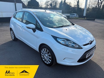 2012 - 1.25 Edge 5dr [82]