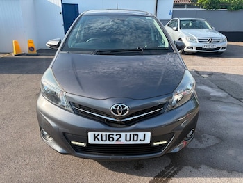 Used Toyota Yaris 2012 for sale - 79409964: Photo