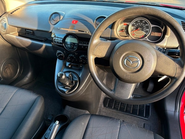 Used Mazda Mazda2 2012 for sale - 76224200: Photo 9