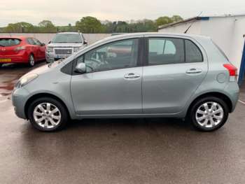 Used Toyota Yaris 2011 for sale - 74428419: Photo