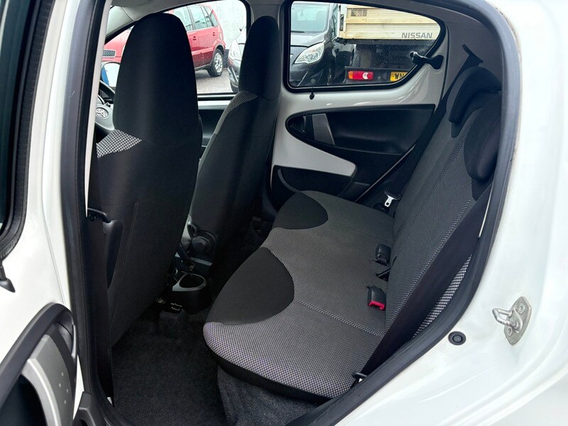 Used Toyota AYGO 2012 for sale - 77409234: Photo 13