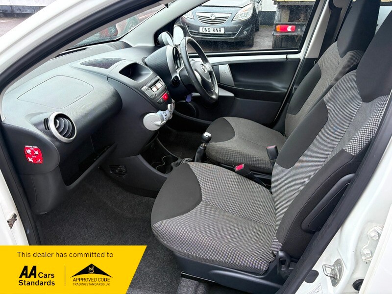 Used Toyota AYGO 2012 for sale - 77409234: Photo 14