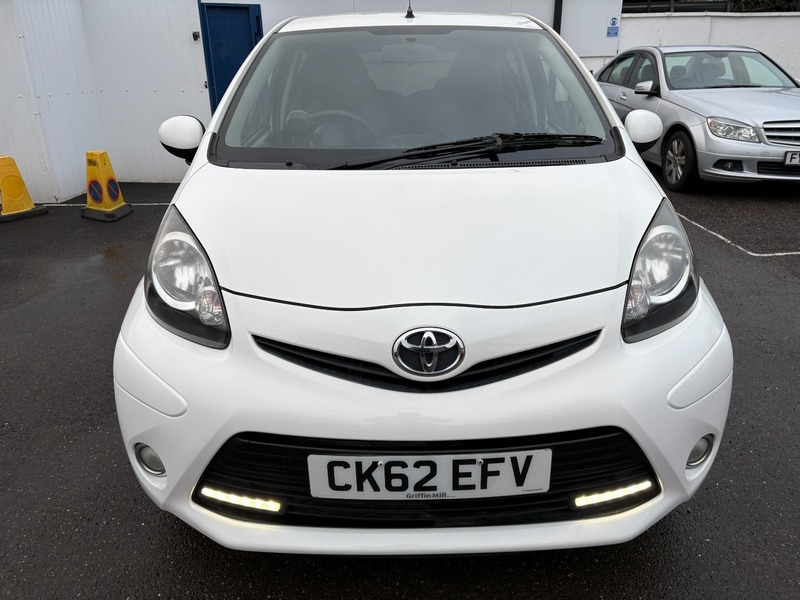 Used Toyota AYGO 2012 for sale - 77409234: Photo 2