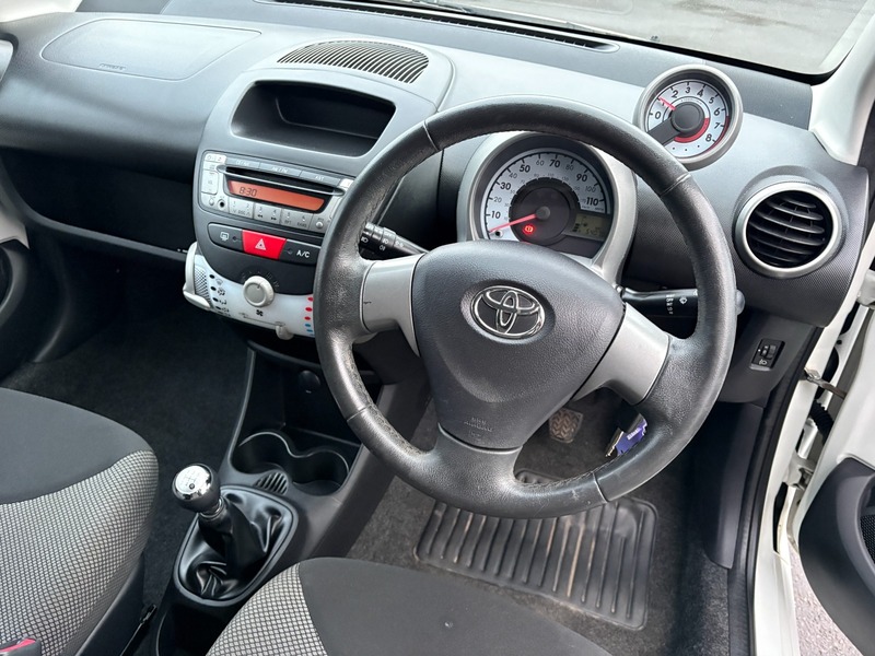Used Toyota AYGO 2012 for sale - 77409234: Photo 9
