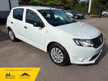 Used Dacia Sandero 2016 for sale - 79266294: Photo