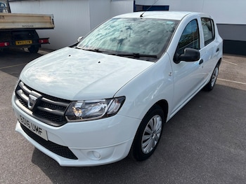 Used Dacia Sandero 2016 for sale - 79266294: Photo