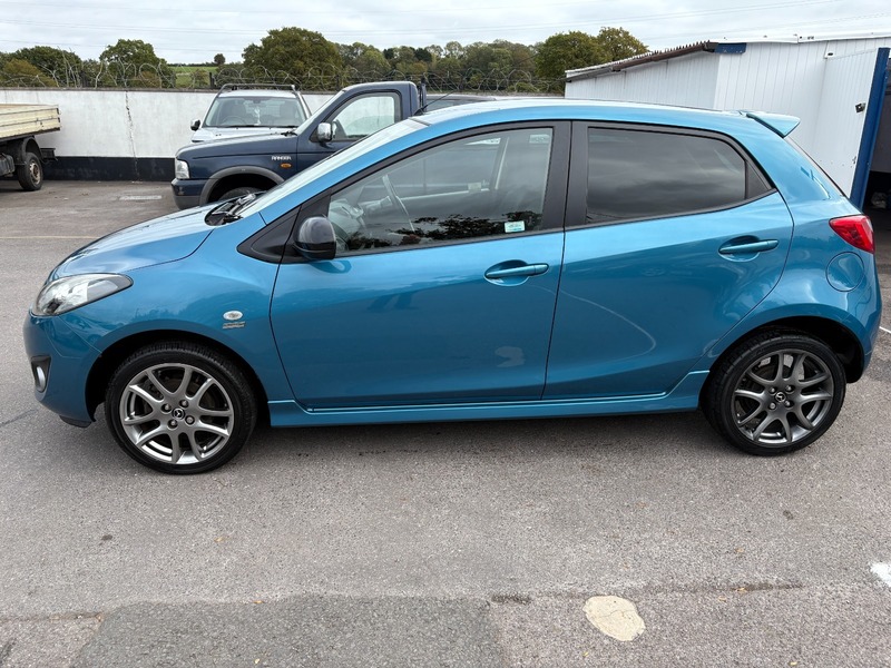 Used Mazda Mazda2 2013 for sale - 76197382: Photo 4