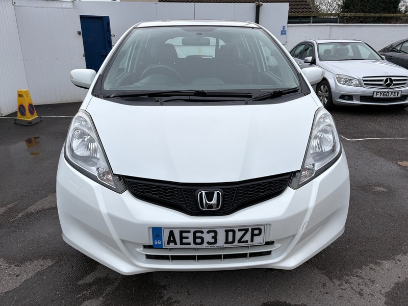 Used Honda Jazz 2013 for sale - 77384935: Photo 2