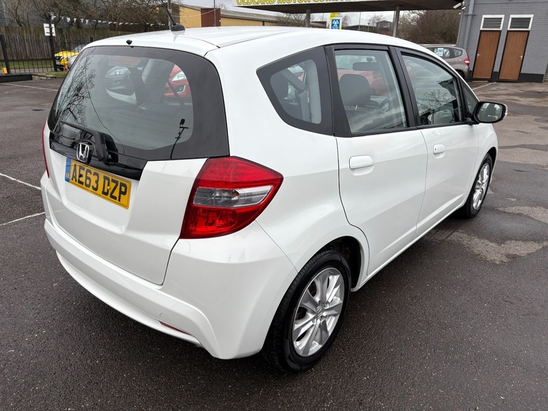 Used Honda Jazz 2013 for sale - 77384935: Photo 7