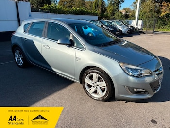 Used Vauxhall Astra 2013 for sale - 76040020: Photo