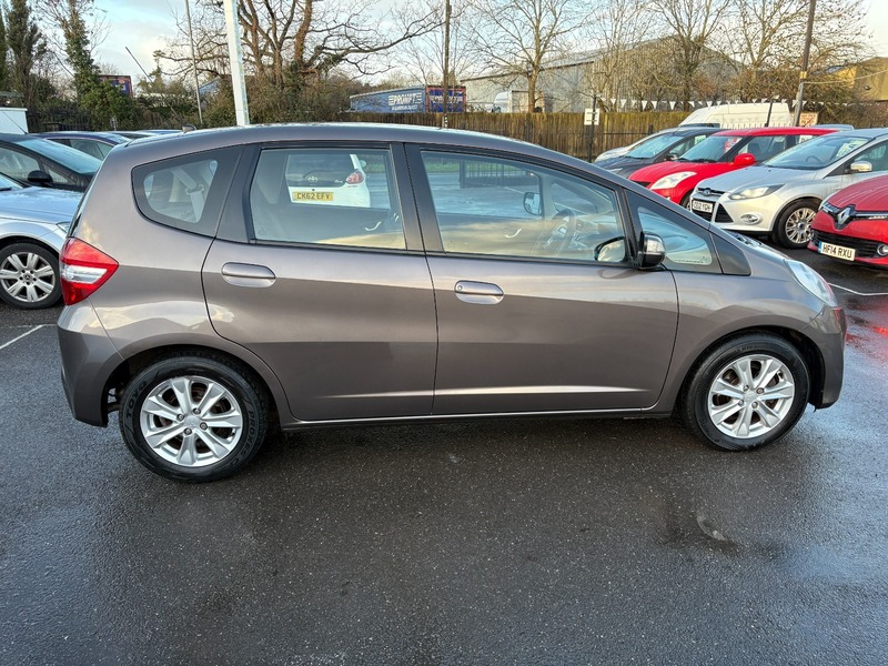Used Honda Jazz 2012 for sale - 77384958: Photo 8