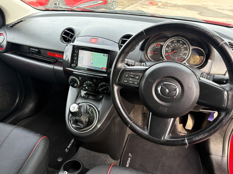 Used Mazda Mazda2 2014 for sale - 77584217: Photo 9
