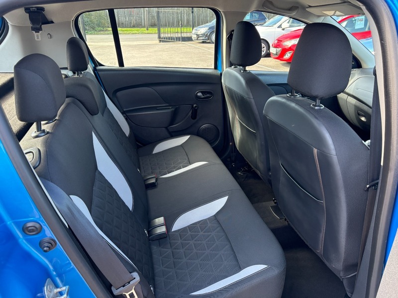 Used Dacia Sandero 2014 for sale - 77920967: Photo 11