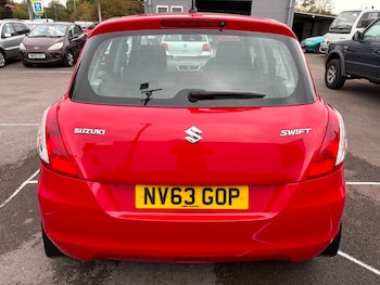 Used Suzuki Swift 2013 for sale - 77213224: Photo