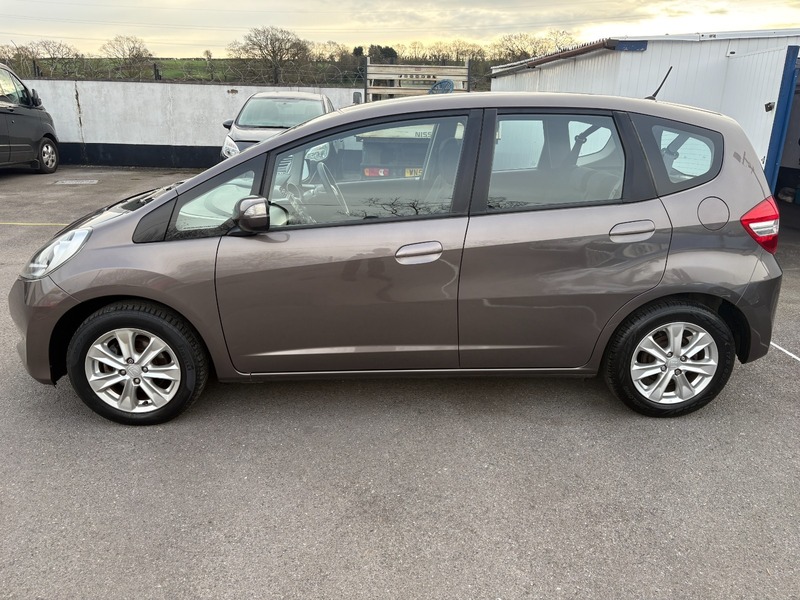 Used Honda Jazz 2012 for sale - 77735333: Photo 4