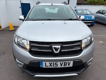 Used Dacia Sandero Stepway 2015 for sale - 76267540: Photo