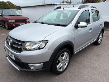 Used Dacia Sandero Stepway 2015 for sale - 76267540: Photo