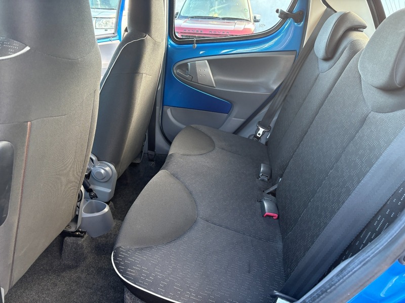 Used Peugeot 107 2011 for sale - 76368374: Photo 13