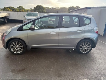 Used Honda Jazz 2010 for sale - 75936807: Photo
