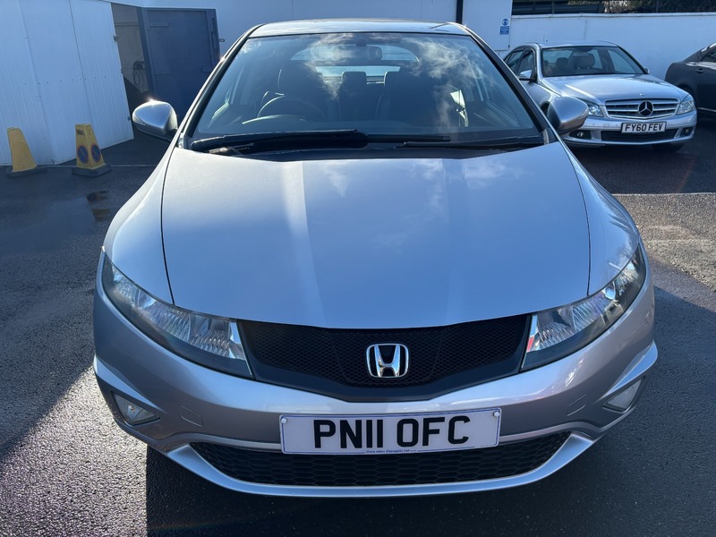 Used Honda Civic 2011 for sale - 77437920: Photo 2