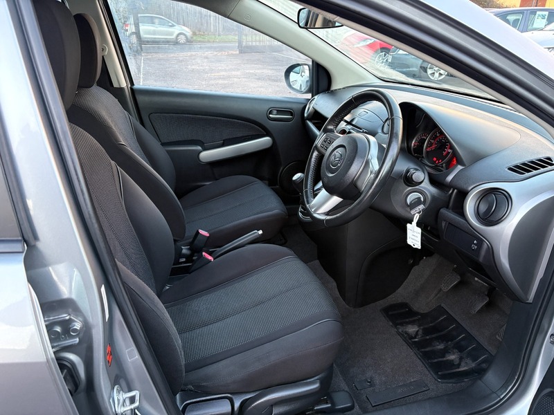 Used Mazda Mazda2 2011 for sale - 76896666: Photo 10