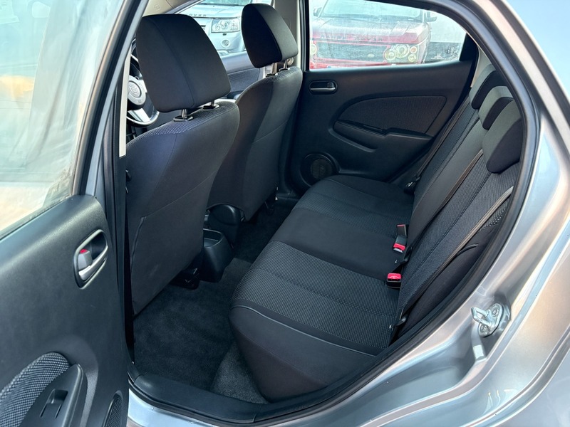 Used Mazda Mazda2 2011 for sale - 76896666: Photo 13