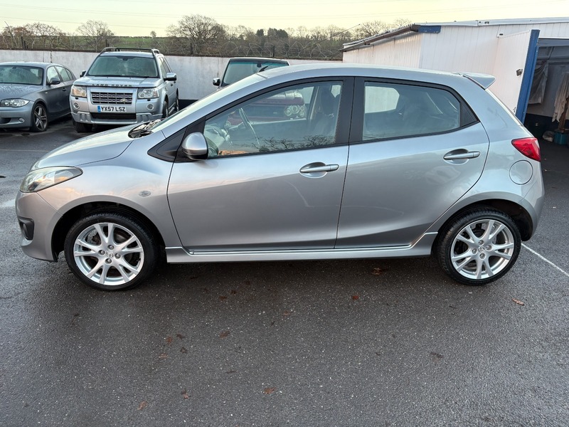 Used Mazda Mazda2 2011 for sale - 76896666: Photo 4