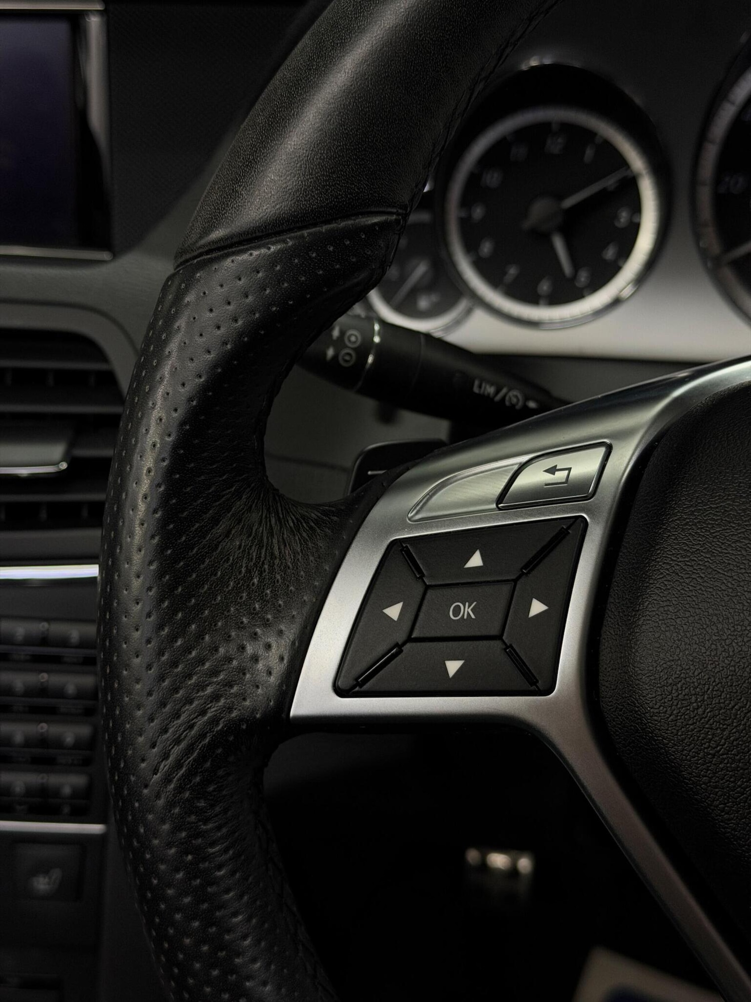 Used Mercedes-Benz E Class 2012 for sale - 78004558: Photo 27