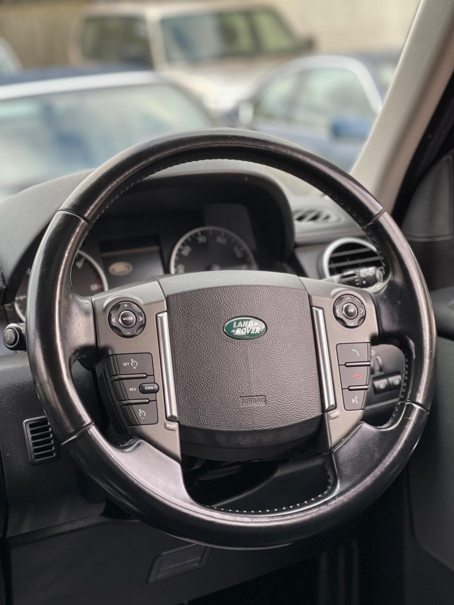 Used Land Rover Discovery 2011 for sale - 78182812: Photo 17