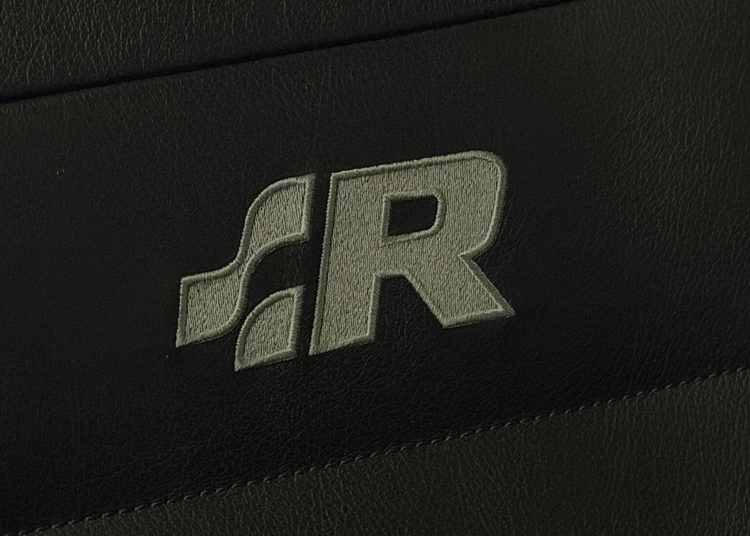 Used Volkswagen Golf 2003 for sale - 78056974: Photo 15