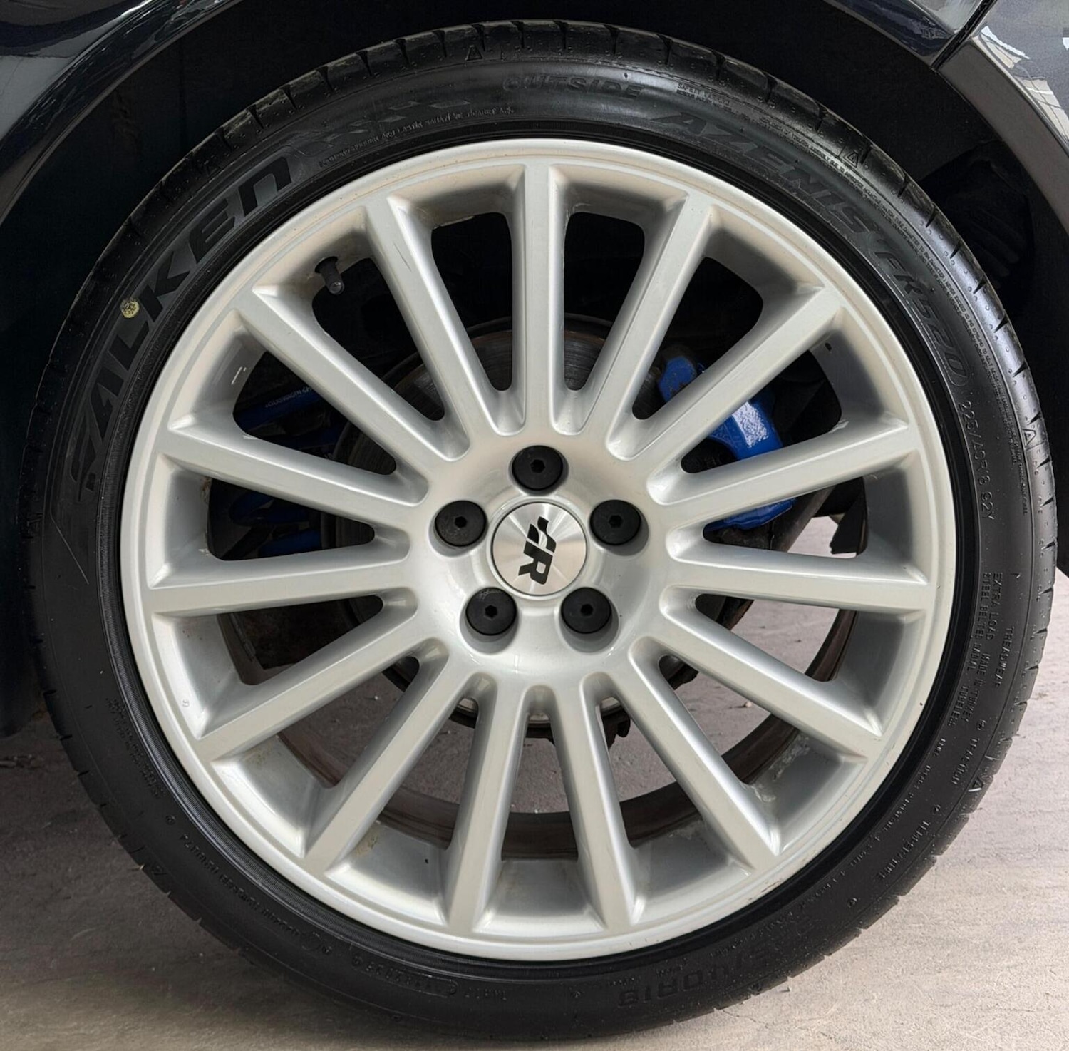 Used Volkswagen Golf 2003 for sale - 78056974: Photo 26