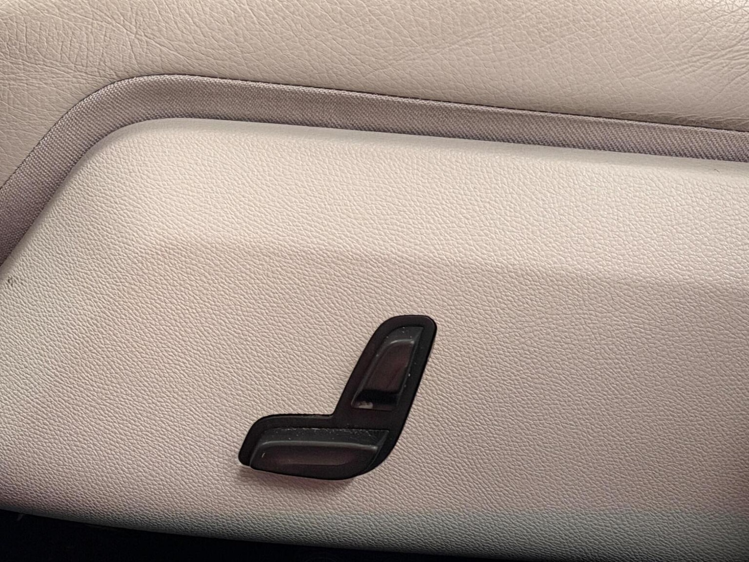 Used Mercedes-Benz E Class 2011 for sale - 78004528: Photo 16