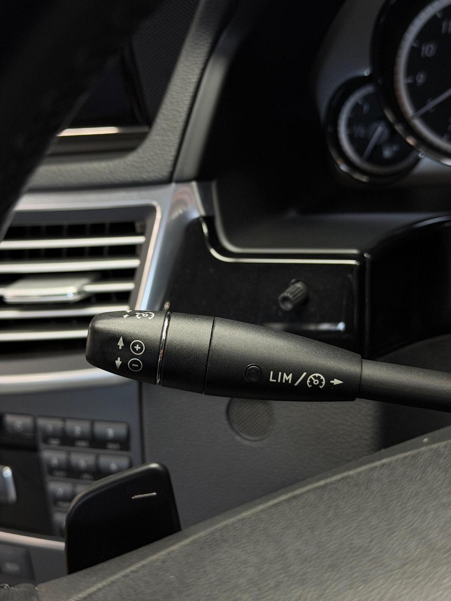 Used Mercedes-Benz E Class 2011 for sale - 78004528: Photo 27