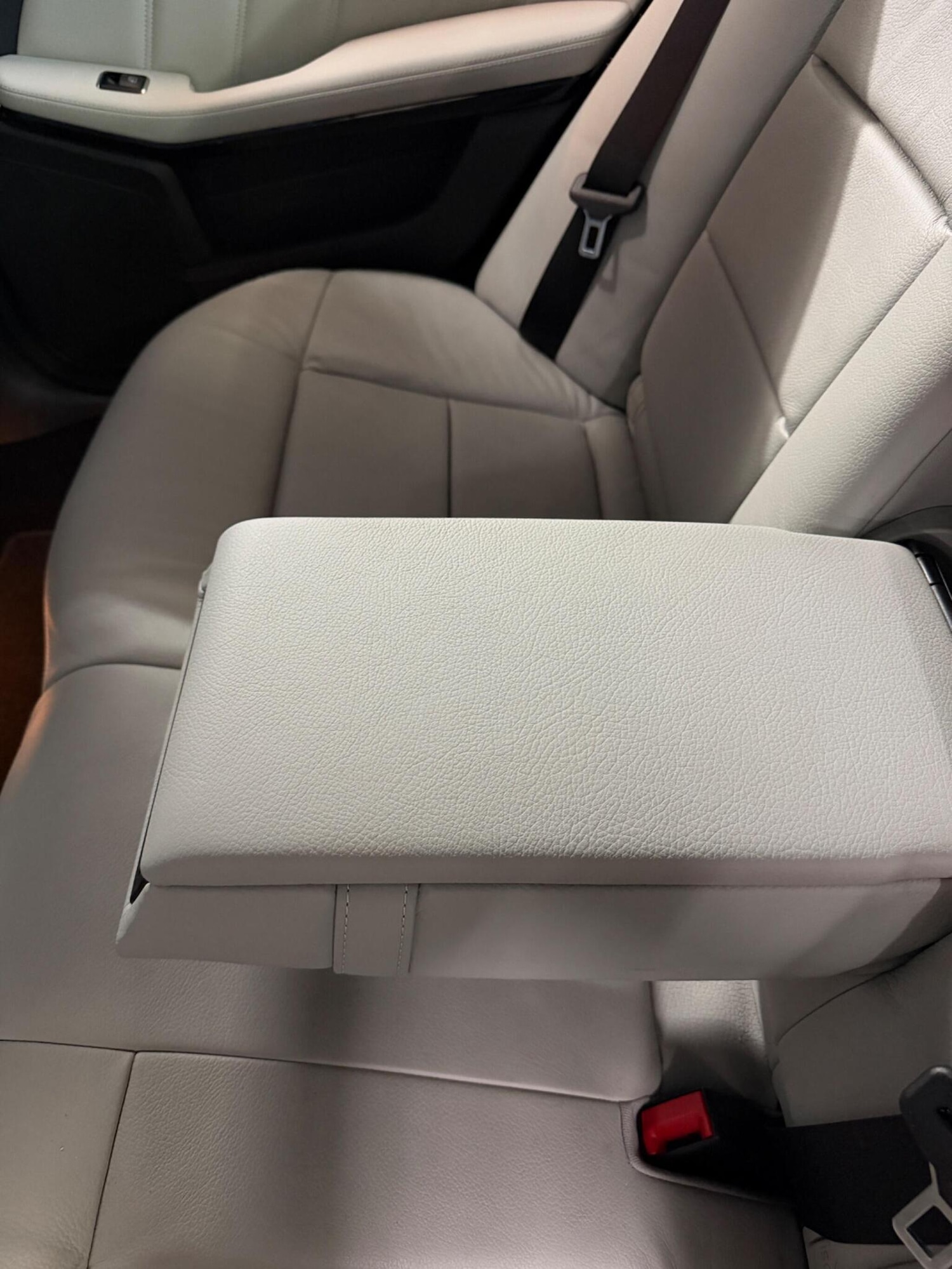 Used Mercedes-Benz E Class 2011 for sale - 78004528: Photo 38