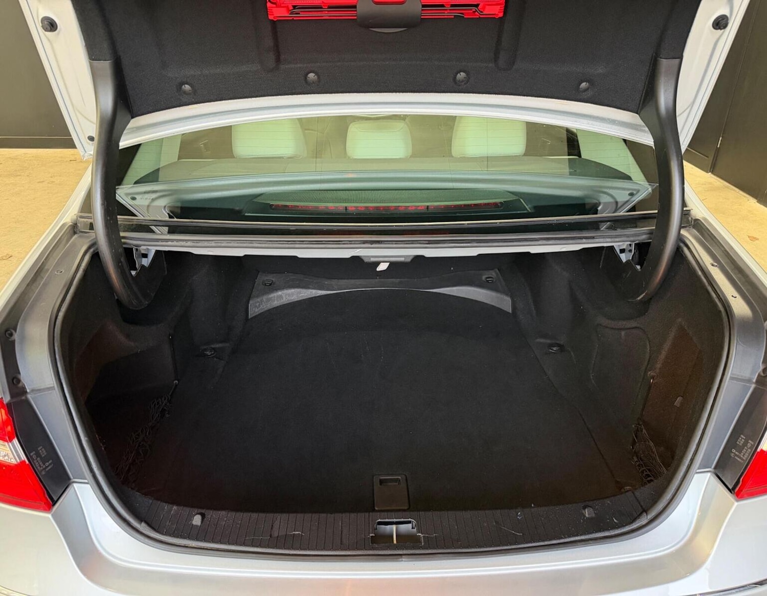 Used Mercedes-Benz E Class 2011 for sale - 78004528: Photo 41