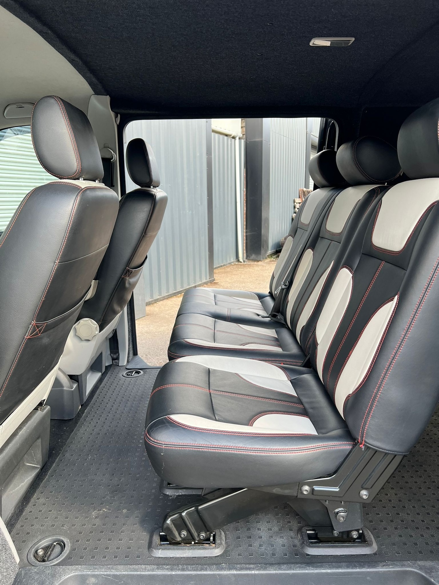 Used Volkswagen Transporter 2012 for sale - 76194584: Photo 20