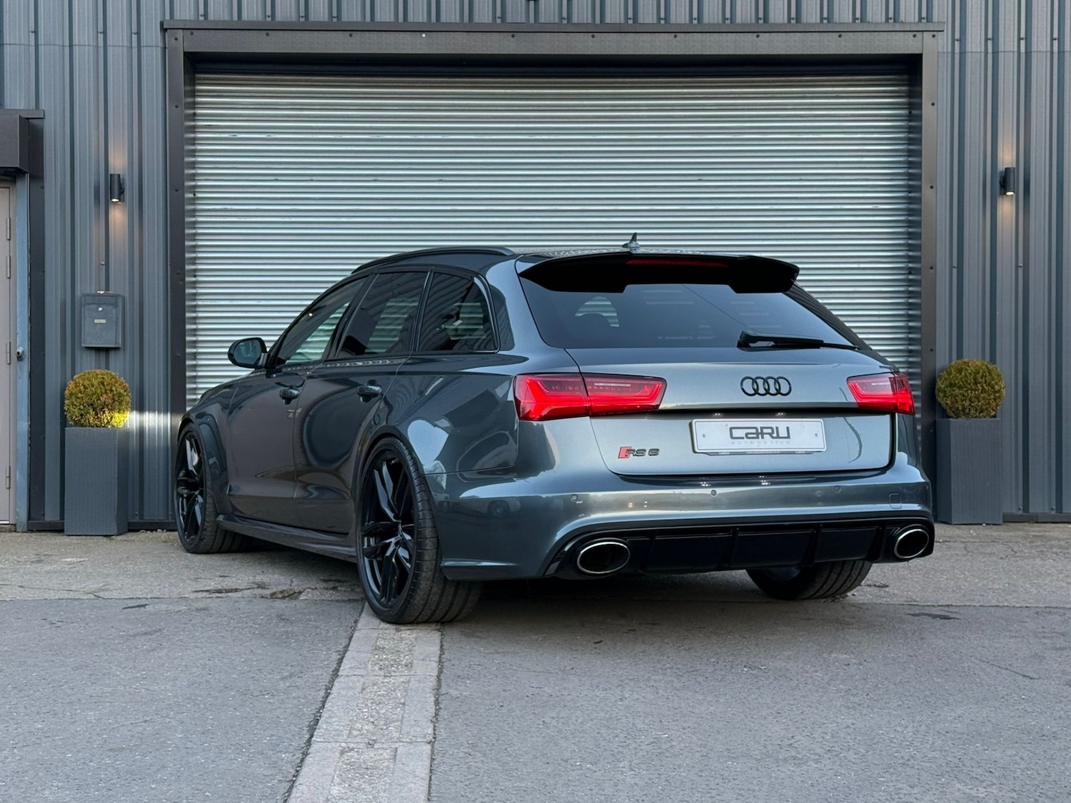Used Audi RS6 2015 for sale - 76918900: Photo 11