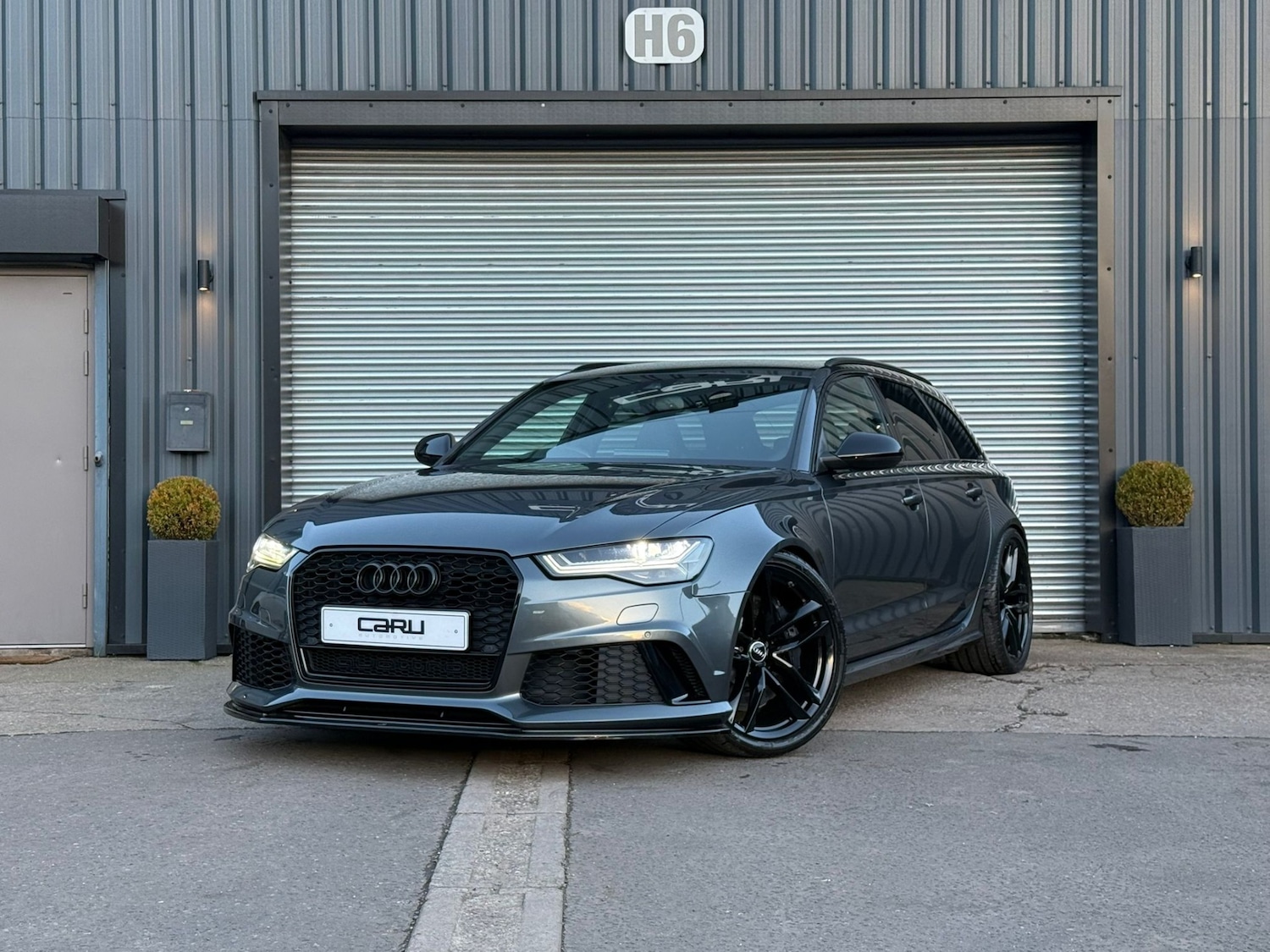 Used Audi RS6 2015 for sale - 76918900: Photo 3